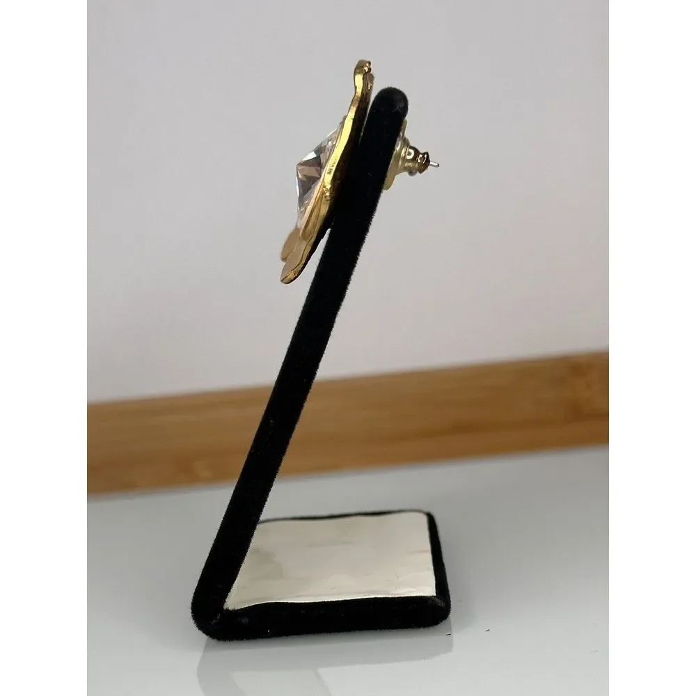 BOLD 80'S‎ COUTURE GOLD TONED & LARGE RIVOLI CRYSTAL STONE CLIP ON EARRINGS - Picture 2 of 5